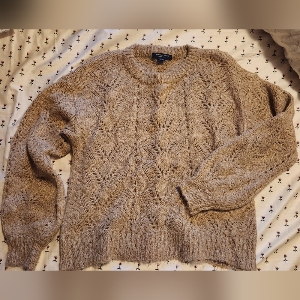 American Eagle Sweater
